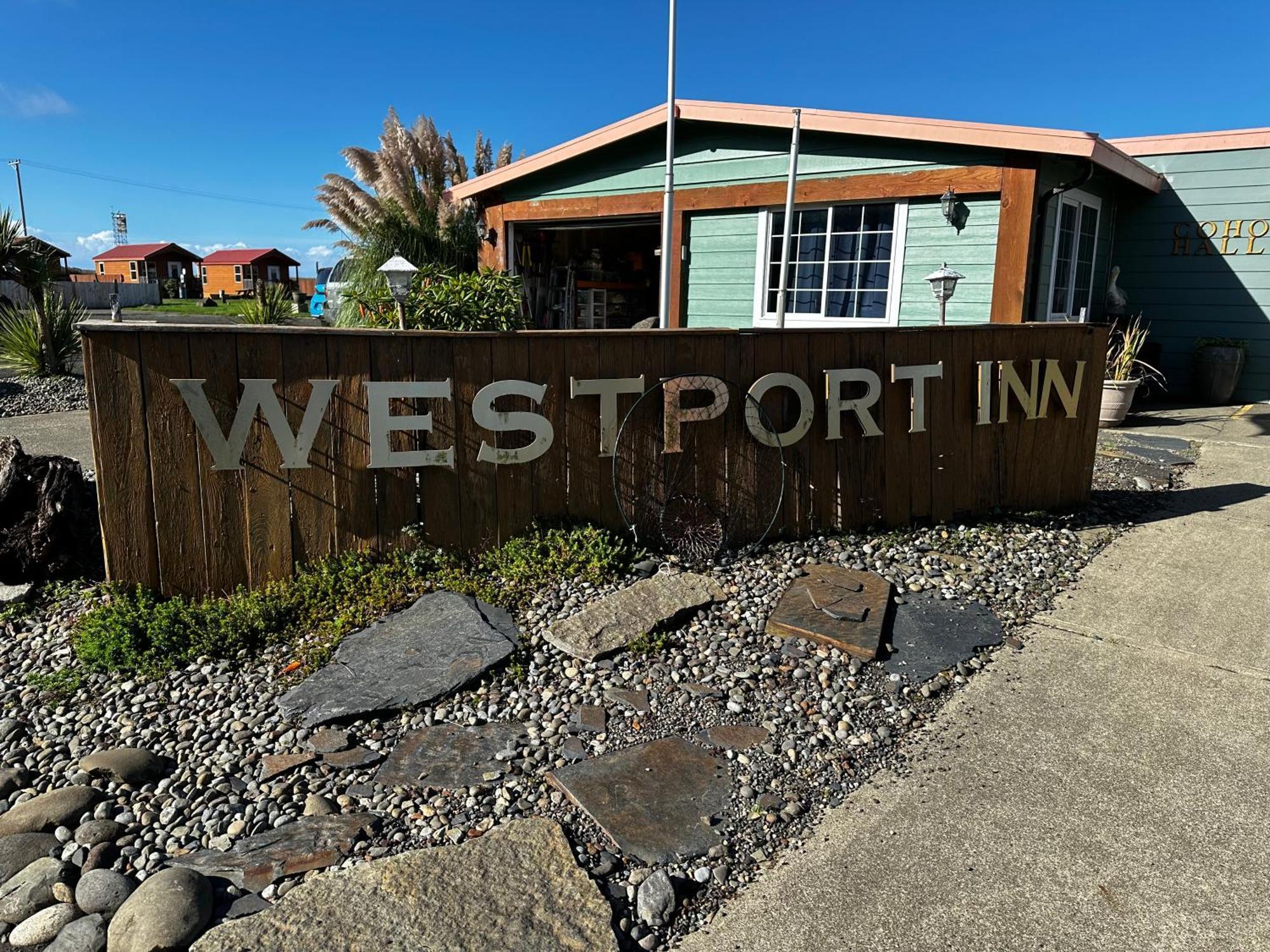 Westport Inn Экстерьер фото